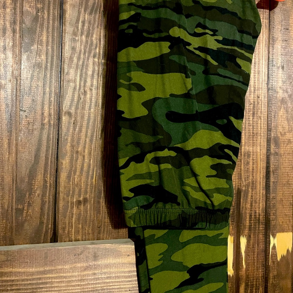 Plus size leggings